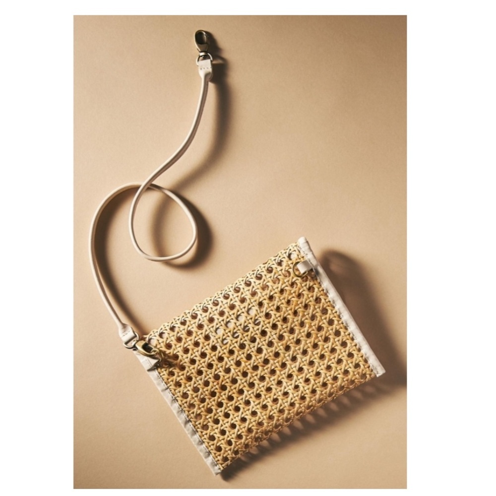 Bembien Larita Clutch w Removable Strap. - Picture 4 of 10